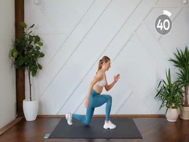15-Reverse-Lunges-with-Knee-Drive
