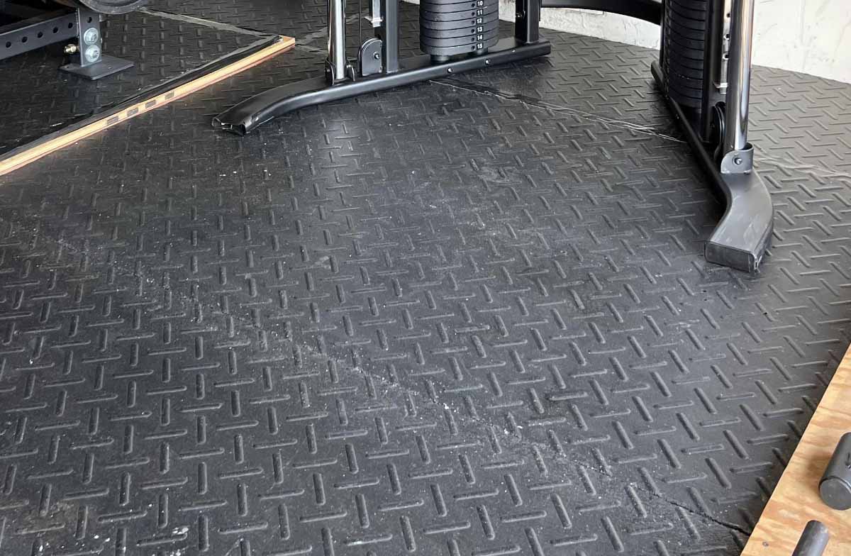 How Do You Clean Your Garage Gym Floor